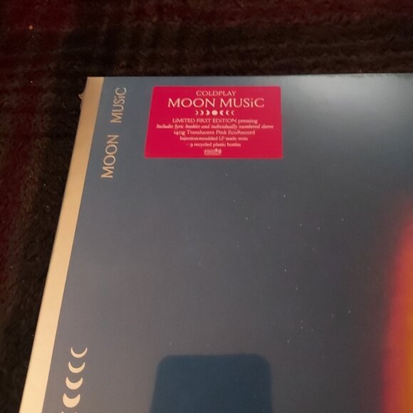 Coldplay SIGNED LP Moon Music TRANSLUCENT PINK Colored Vinyl Record - IN HAND - Picture 3 of 8